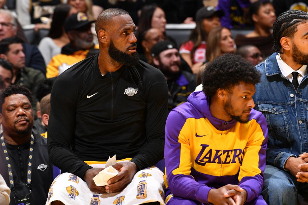 莱亚德曾分 莱亚德曾分